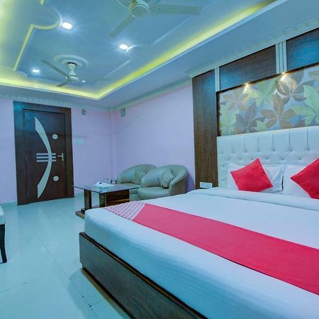 Oyo 14579 The Hangout Jamshedpur Bagian luar foto