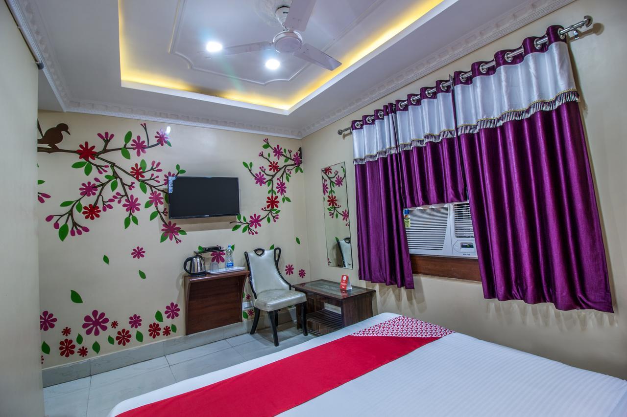Oyo 14579 The Hangout Jamshedpur Bagian luar foto