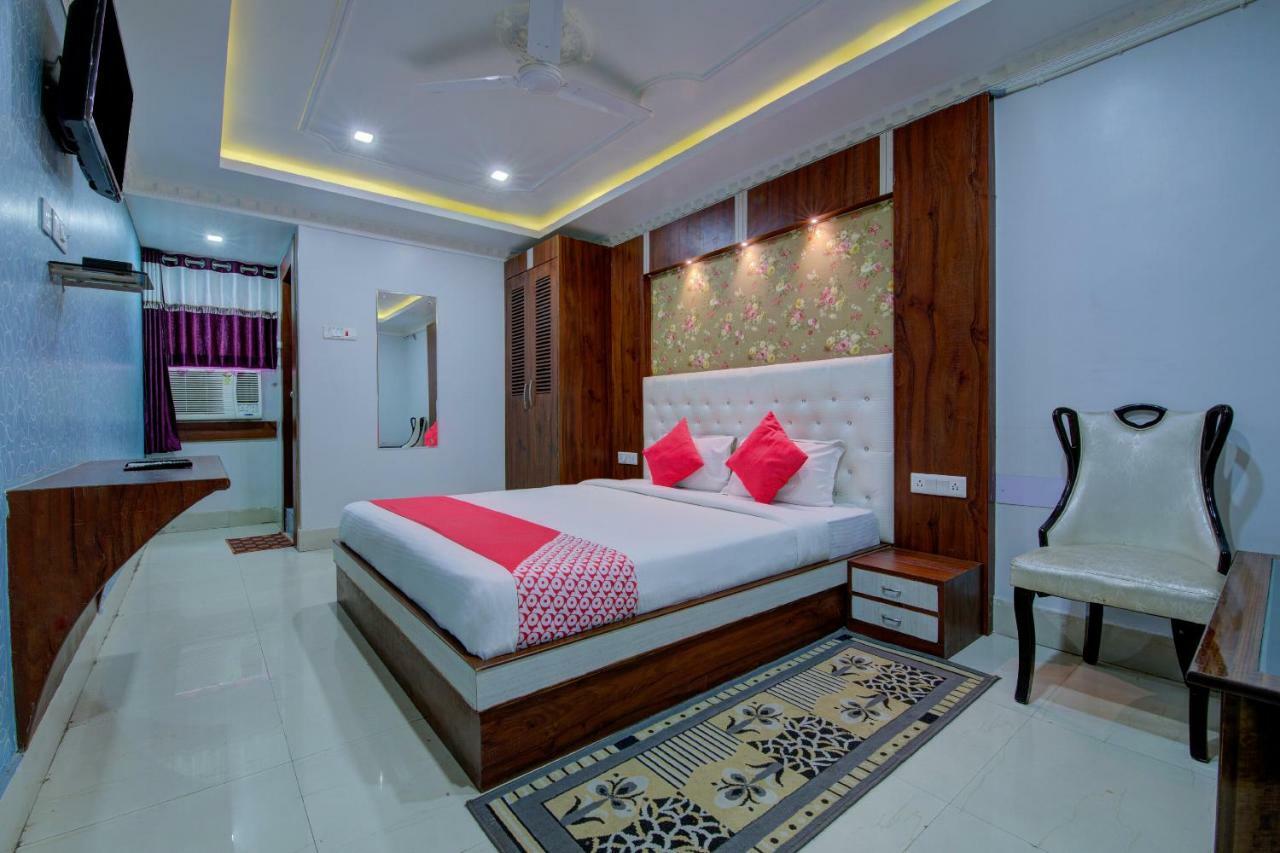 Oyo 14579 The Hangout Jamshedpur Bagian luar foto