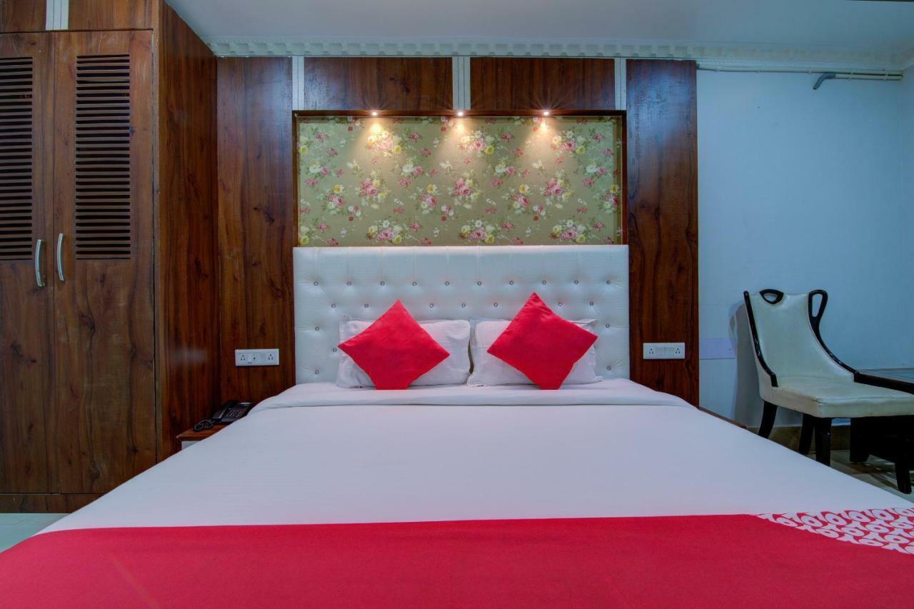 Oyo 14579 The Hangout Jamshedpur Bagian luar foto