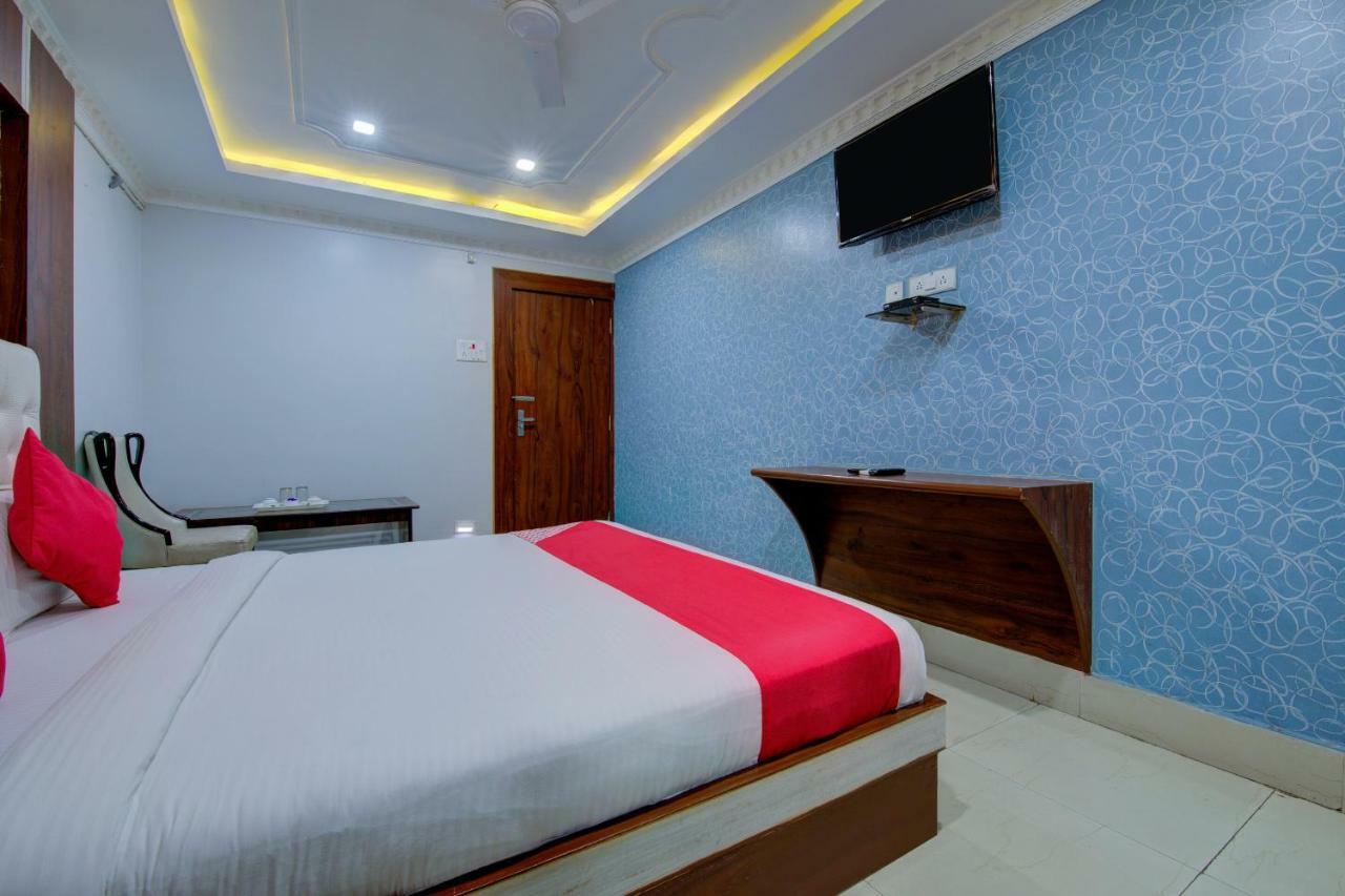 Oyo 14579 The Hangout Jamshedpur Bagian luar foto