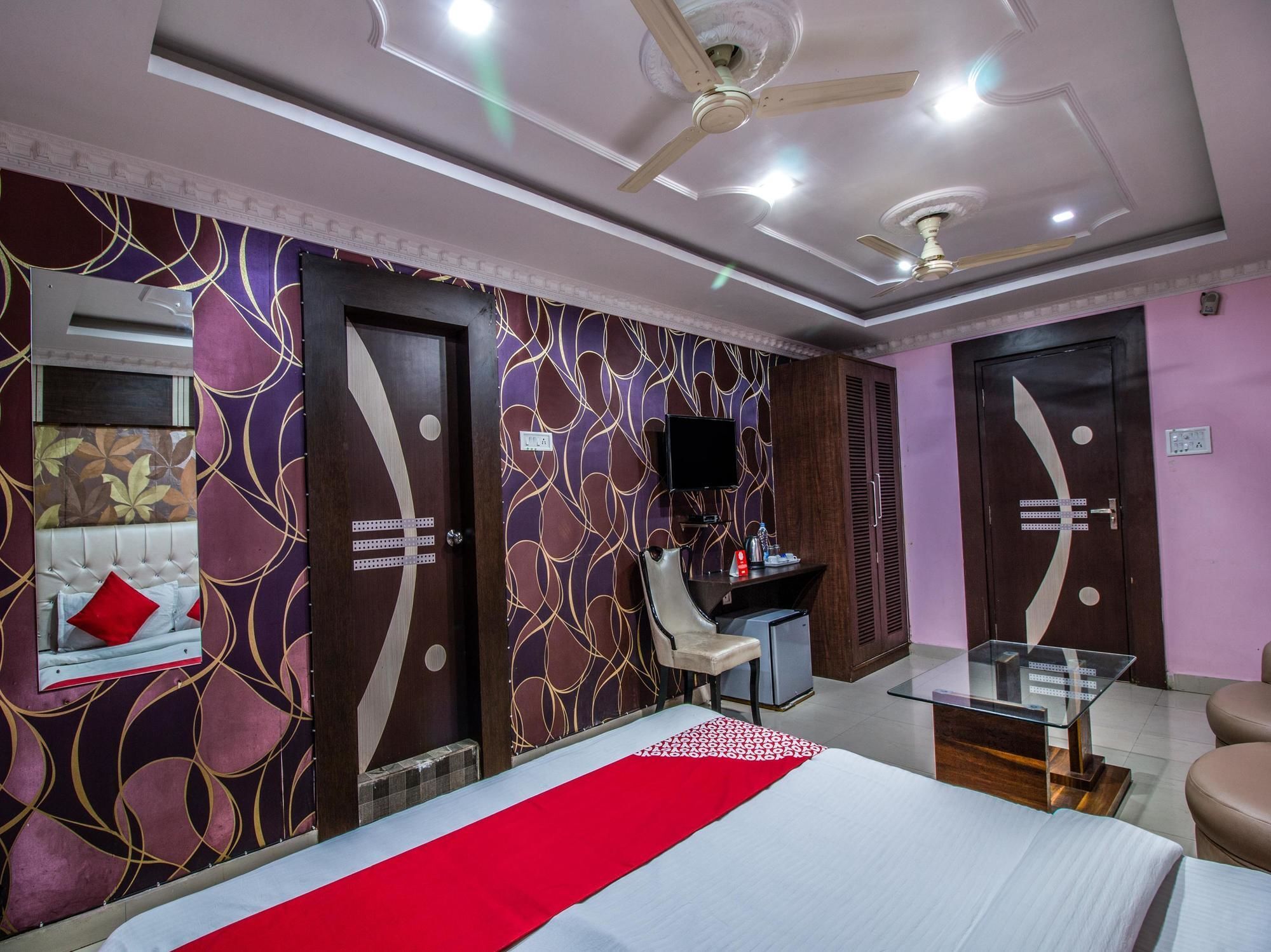 Oyo 14579 The Hangout Jamshedpur Bagian luar foto